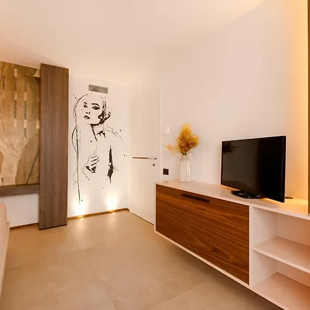 Villa The One - Zavillas - Up To 14 People *