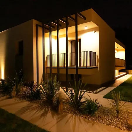 The One - Zavillas - Up To 14 People Villa